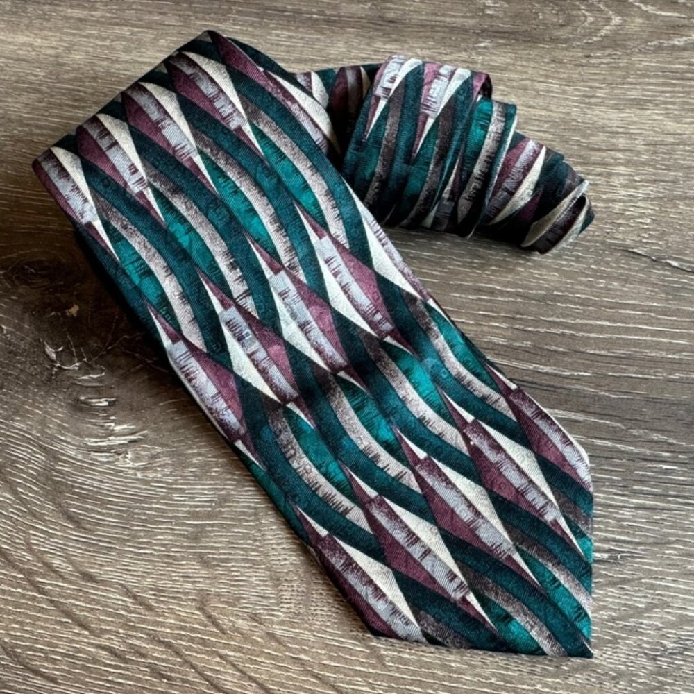 Gianno Men's Neck Tie Purple/Teal/Silver Tie R.N. 47955 Hand Made In Italy.